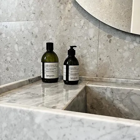 Luxury - Pool & Jacuzzi - 8 Min To